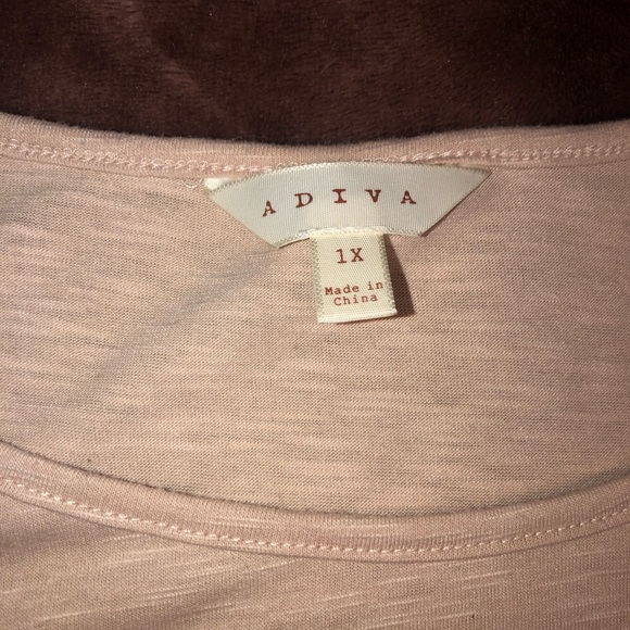 Women’s Top - Picture 5 of 5